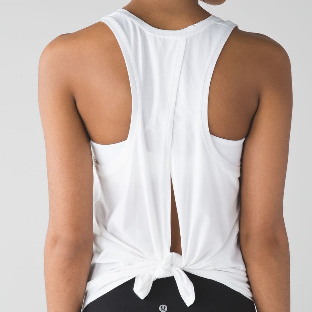Lululemon All Tied Up Tank in White - Size 4